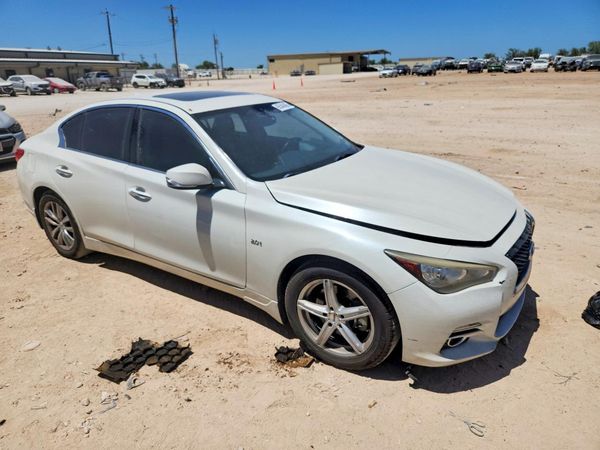2016 INFINITI Q50