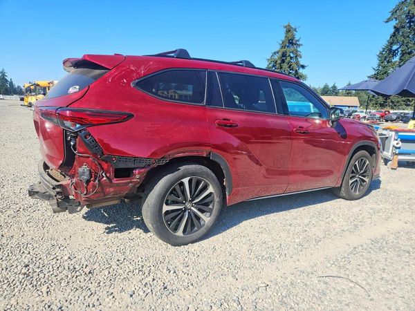 2021 TOYOTA HIGHLANDER XSE Nav & JBL