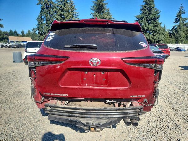 2021 TOYOTA HIGHLANDER XSE Nav & JBL