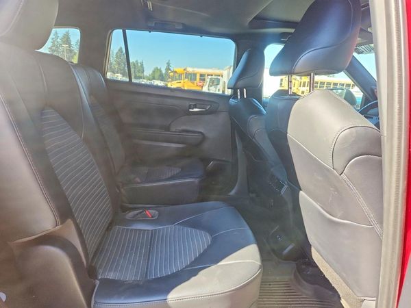 2021 TOYOTA HIGHLANDER XSE Nav & JBL