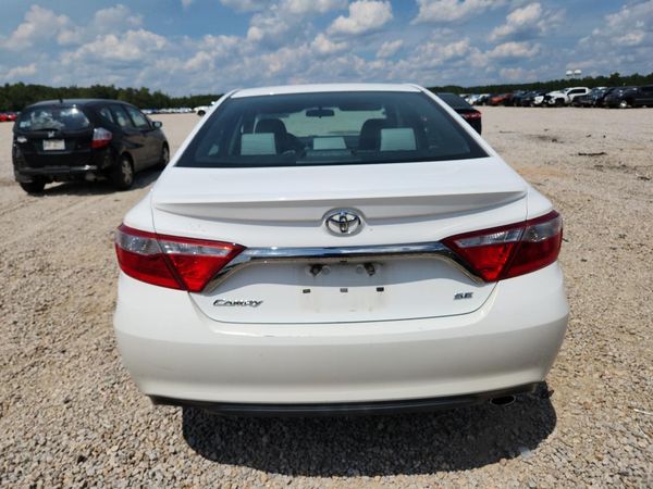 2015 TOYOTA CAMRY