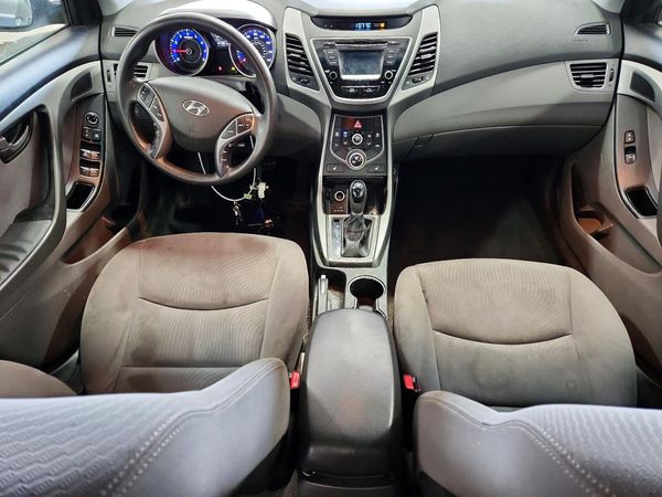 2014 HYUNDAI ELANTRA GLS (Middle)