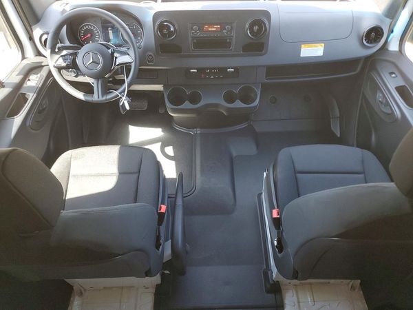 2026 MERCEDES-BENZ SPRINTER