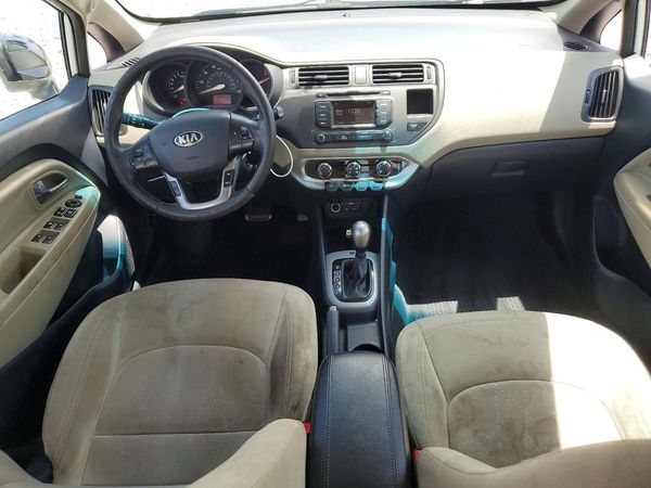 2013 KIA RIO