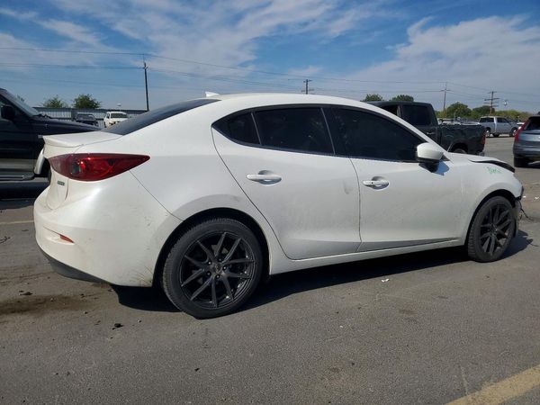 2015 MAZDA 3 Touring/GS