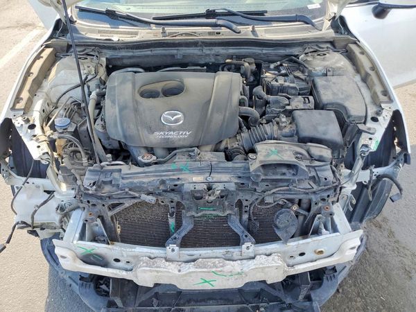 2015 MAZDA 3 Touring/GS
