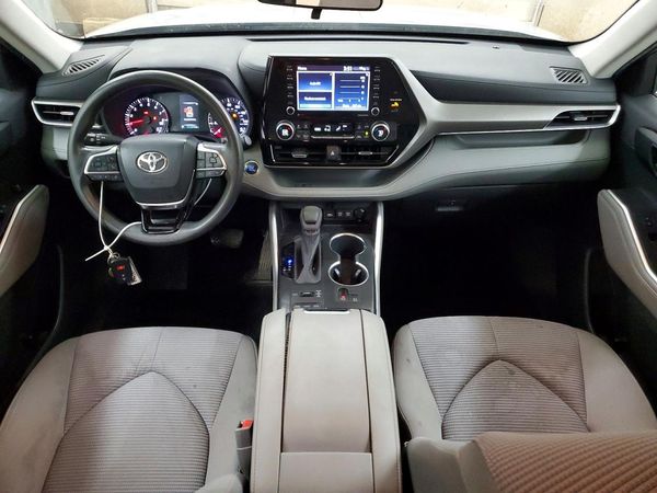 2020 TOYOTA HIGHLANDER L
