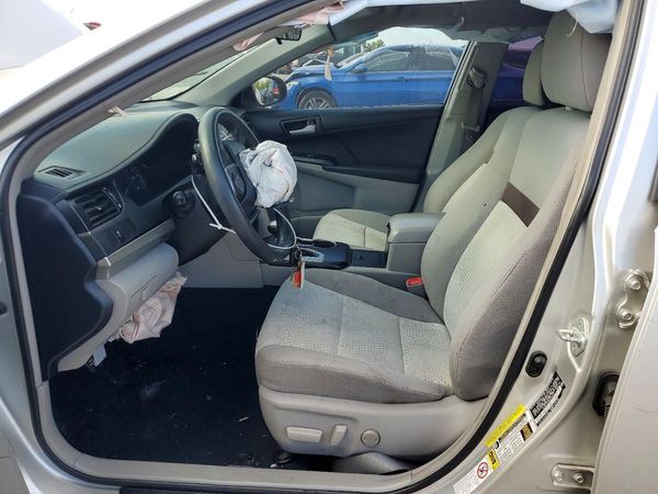 2012 TOYOTA CAMRY