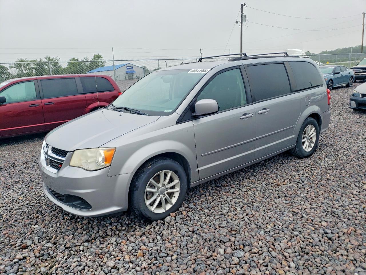 2015 DODGE CARAVAN SXT — Front 3/4
