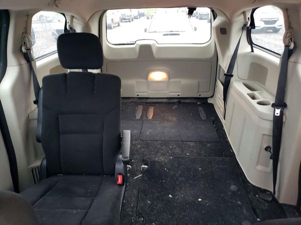 2015 DODGE CARAVAN SXT — SUVN