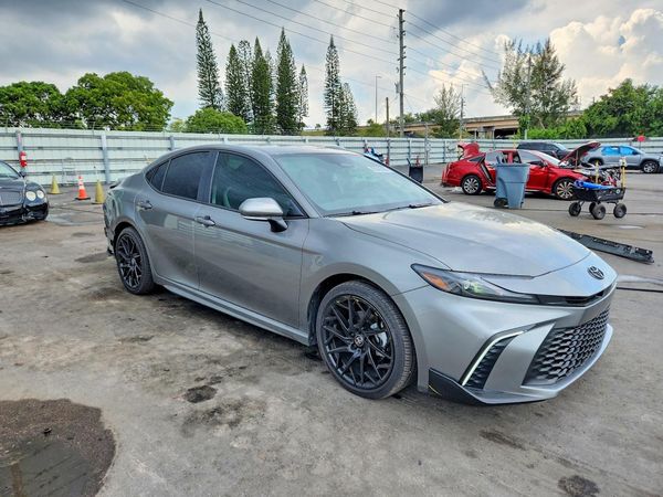 2026 TOYOTA CAMRY