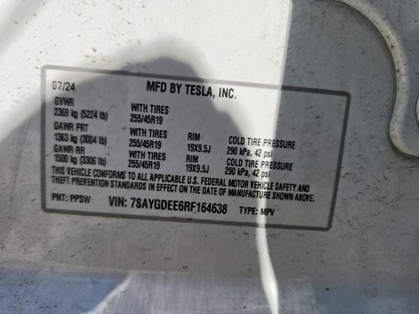 2024 TESLA MODEL Y