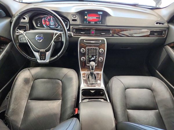 2016 VOLVO XC70 SV33 Premier