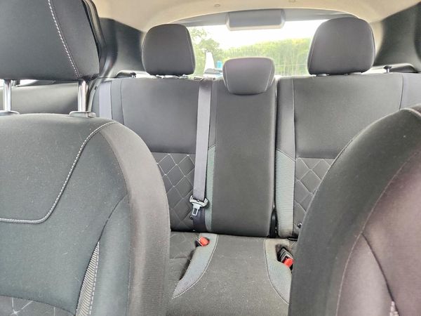 2020 NISSAN KICKS