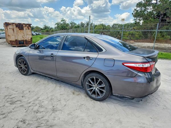 2015 TOYOTA CAMRY