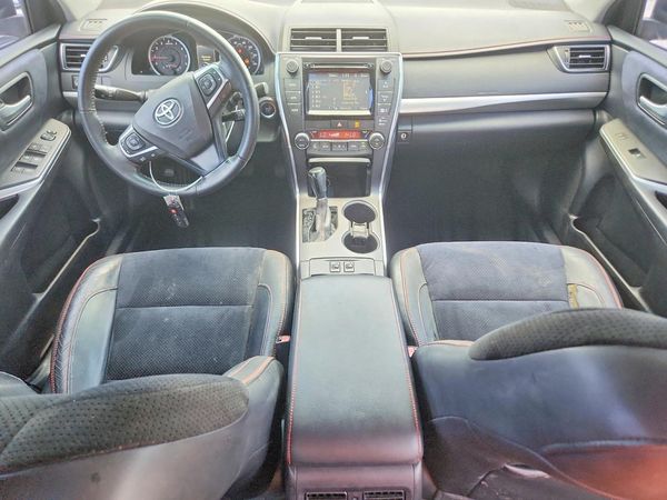 2015 TOYOTA CAMRY