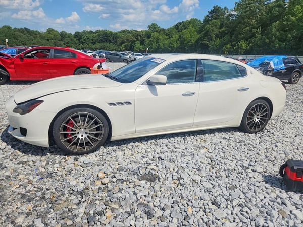 2015 MASERATI QUATTROPORTE Essence