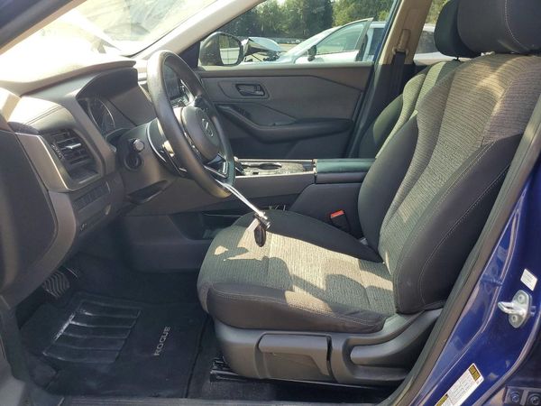 2021 NISSAN ROGUE S — DENT