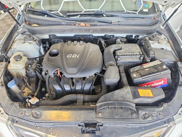 2013 HYUNDAI SONATA