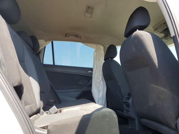 2019 VOLKSWAGEN TIGUAN 4Motion S