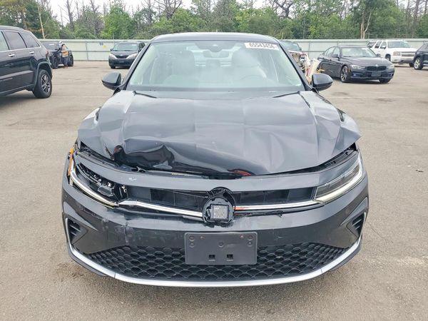 2025 VOLKSWAGEN JETTA