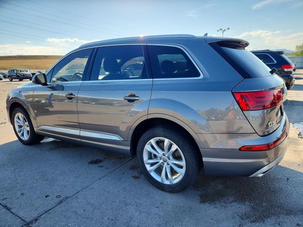 2017 AUDI Q7 quattro Premium Plus