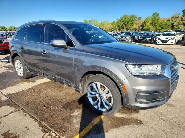 2017 AUDI Q7 quattro Premium Plus