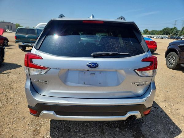 2019 SUBARU FORESTER