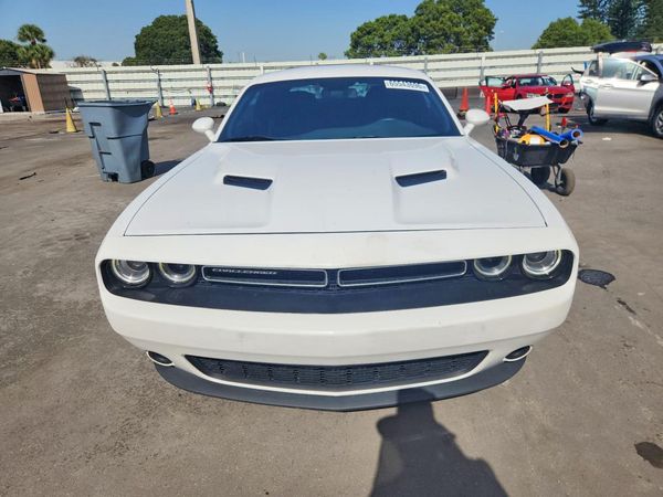2018 DODGE CHALLENGER SXT