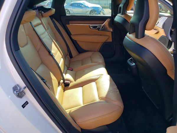 2017 VOLVO S90 Inscription