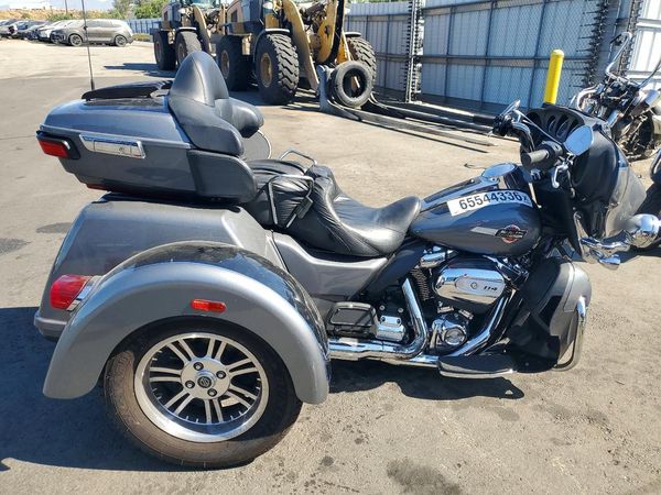 2022 HARLEY-DAVIDSON FL