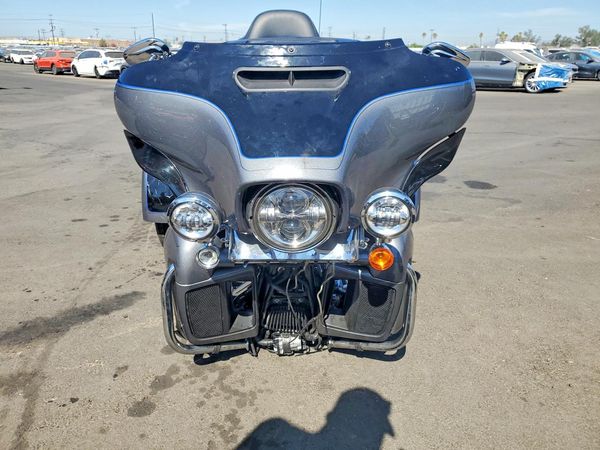2022 HARLEY-DAVIDSON FL