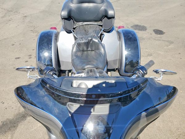 2022 HARLEY-DAVIDSON FL