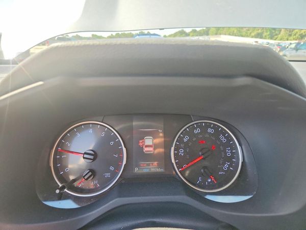 2020 TOYOTA RAV4 LE