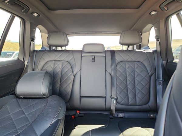 2026 BMW X5 xDrive50e — SUVN