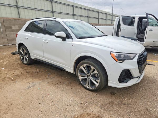 2021 AUDI Q3