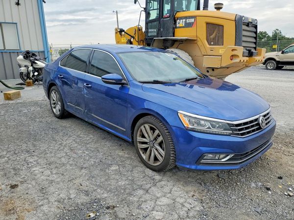 2017 VOLKSWAGEN PASSAT SEL Premium