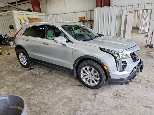 2022 CADILLAC XT4 Luxury