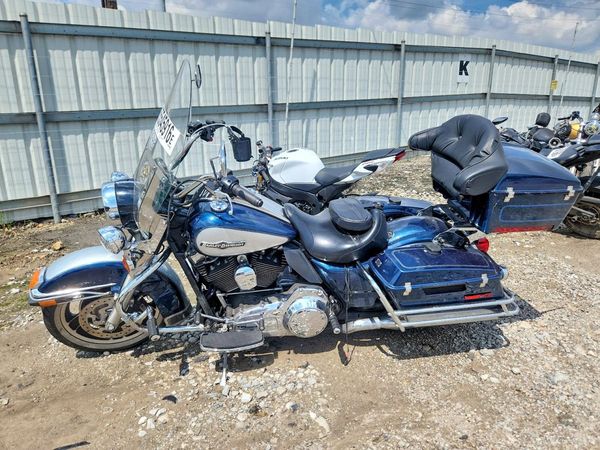 2013 HARLEY-DAVIDSON FLHP