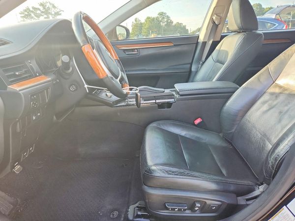 2013 LEXUS ES 300h