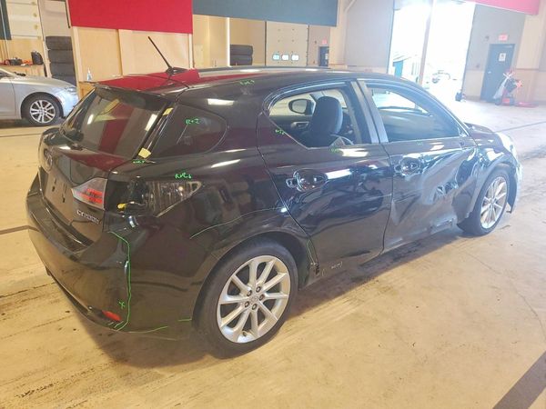 2013 LEXUS CT 200h