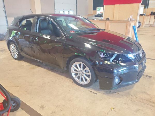 2013 LEXUS CT 200h