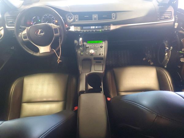 2013 LEXUS CT 200h