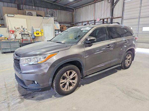2015 TOYOTA HIGHLANDER
