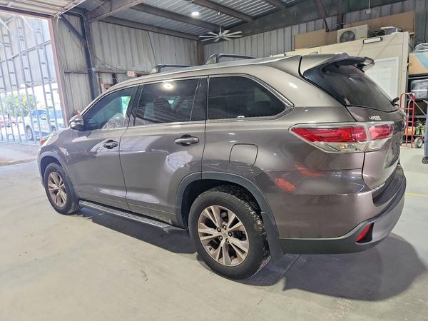 2015 TOYOTA HIGHLANDER