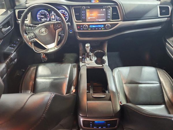 2015 TOYOTA HIGHLANDER