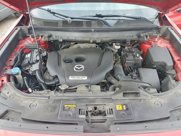 2016 MAZDA CX-9 — Engine bay