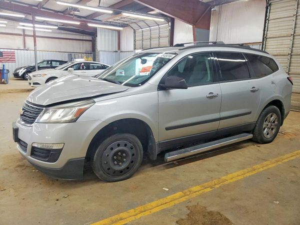 2017 CHEVROLET TRAVERSE LS — Front 3/4