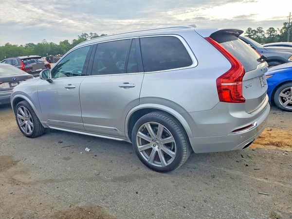 2016 VOLVO XC90