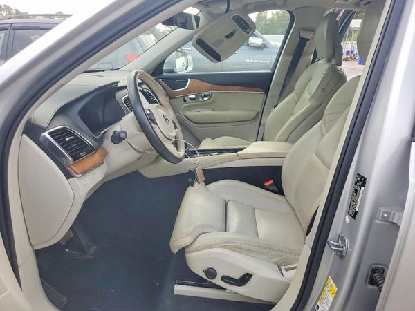 2016 VOLVO XC90